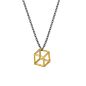 Preview: Die feine Gliederkette aus geschwärztem Silber trägt einen Würfel aus 14 kt Gold. Der Würfel besteht aus Golddraht, die die Kanten des Würfels bilden und ist freilaufend ohne Öse in die Kette eingehängt. Handgefertigt in Athen.