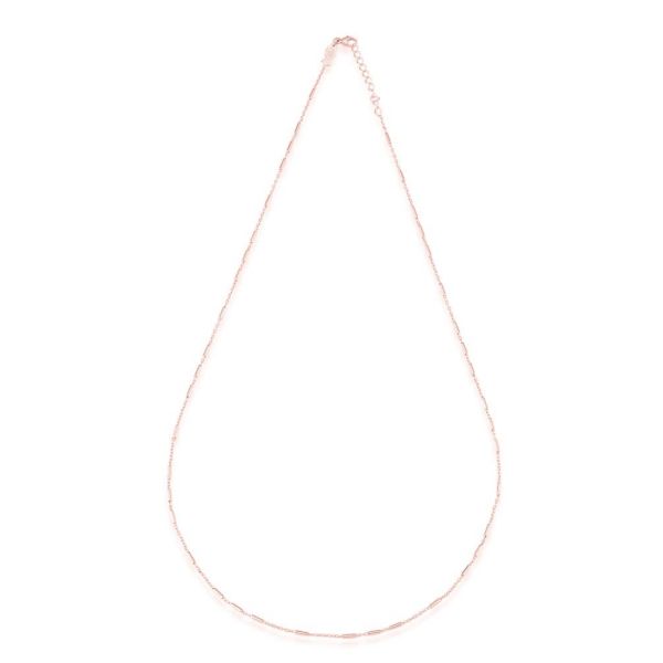 Die stilvolle, roségoldene Gliederkette mit Stabelementen kann alleine getragen oder mit einem Anhänger bestückt werden und wartet schon im Perlenmarkt OnlineShop auf Dich! Jetzt entdecken!