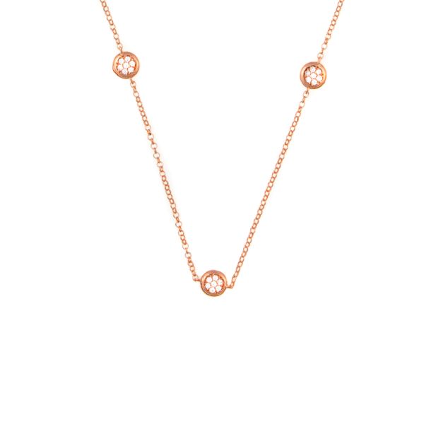 Fantastische, filigrane Halskette mit sieben funkelnden Zirkonia-Elementen in roségoldener Fassung. Kurshuni Schmuck wird in Istanbul handgefertigt. Jetzt versandkostenfrei im Perlenmarkt OnlineShop bestellen!