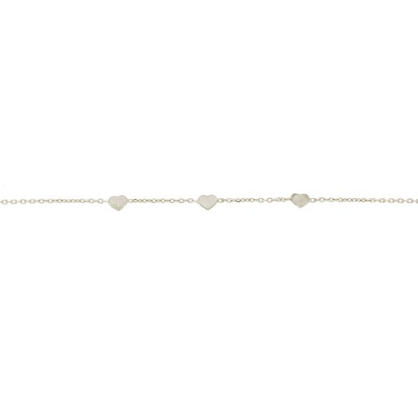 Entzückendes kleines Armband zum verlieben mit drei Herzchen aus Sterling Silber. Das Armband kann in Längen zwischen 16 cm bis 19 cm getragen werden. alisia Schmuck wird in Italien gefertigt: Jetzt versandkostenfrei im Perlenmarkt OnlineShop bestellen!