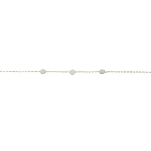 Fabelhaftes, schlichtes Armband mit drei kleinen Plättchen aus Sterling Silber. Das Armband kann in Längen zwischen 16 cm bis 19 cm getragen werden. alisia Schmuck wird in Italien gefertigt: Jetzt versandkostenfrei im Perlenmarkt OnlineShop bestellen!