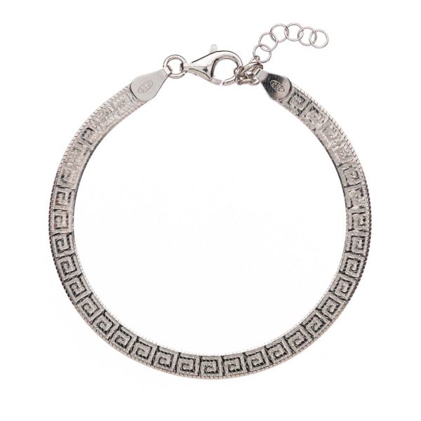 Das Schlangenarmband aus Sterling Silber ist 4,5 mm breit und in Italien handgefertigt. Eine Seite hat ein eckiges Schnecken-Muster, die andere ist glatt. Die Wellenförmigen Glieder sind so gesetzt, dass eine durchgängige, bewegliche Fläche entsteht.
