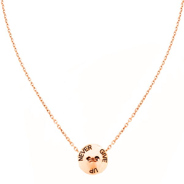 Genau die richtige für alle, die nie aufgeben: kämpferische kleine Halskette in Roségold mit Never Give Up Gravur. alisia Schmuck wird in Italien gefertigt: Jetzt versandkostenfrei im Perlenmarkt OnlineShop bestellen!