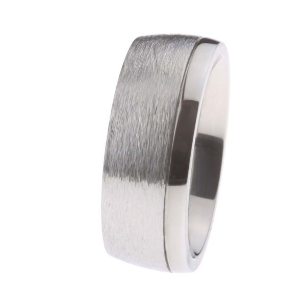 Schlichter Ernstes Ding Ring mit eleganter Kombination aus geschliffenem und poliertem Edelstahl. Ernstes Design Schmuck wird in Deutschland in einer eigenen Manufaktur gefertigt. Jetzt versandkostenfrei im Perlenmarkt OnlineShop!