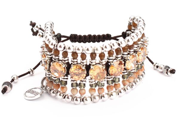 Umwerfendes Exoal Armband mit elegantem Stil und toller Kombination aus Strass und Naturstein: Jetzt versandkostenfrei im Perlenmarkt OnlineShop bestellen! Exoal Schmuck wird aus Naturmaterialien hergestellt. Kleine Farbabweichungen sind deshalb möglich.