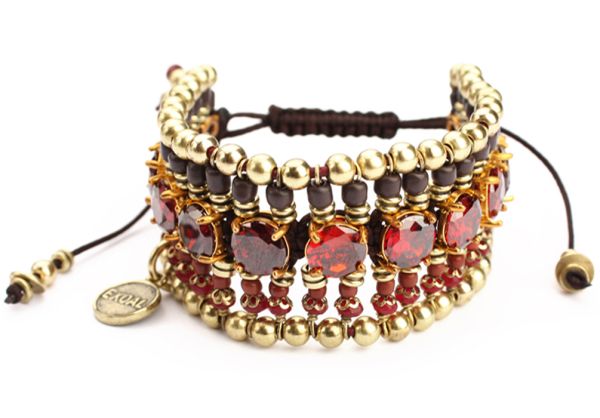 Umwerfendes Exoal Armband mit elegantem Stil und toller Kombination aus Strass und Naturstein: Jetzt versandkostenfrei im Perlenmarkt OnlineShop bestellen! Exoal Schmuck wird aus Naturmaterialien hergestellt. Kleine Farbabweichungen sind deshalb möglich.