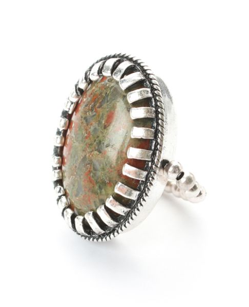 Reizender Exoal Ring mit Jaspis in Cabochon-Schliff und silberner Fassung: Jetzt im Perlenmarkt OnlineShop bestellen! Exoal Schmuck wird aus Naturmaterialien hergestellt. Kleine Farbabweichungen sind deshalb möglich.